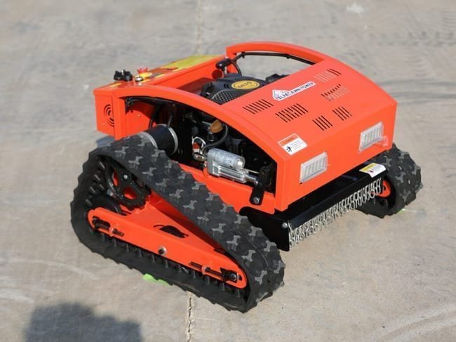 media-21.jpeg ferngesteuerter Rasenmäher – Bild 1